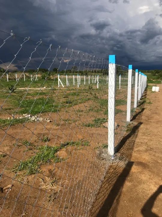 Postes em cimento para cercas, alambrado. - Foto 4