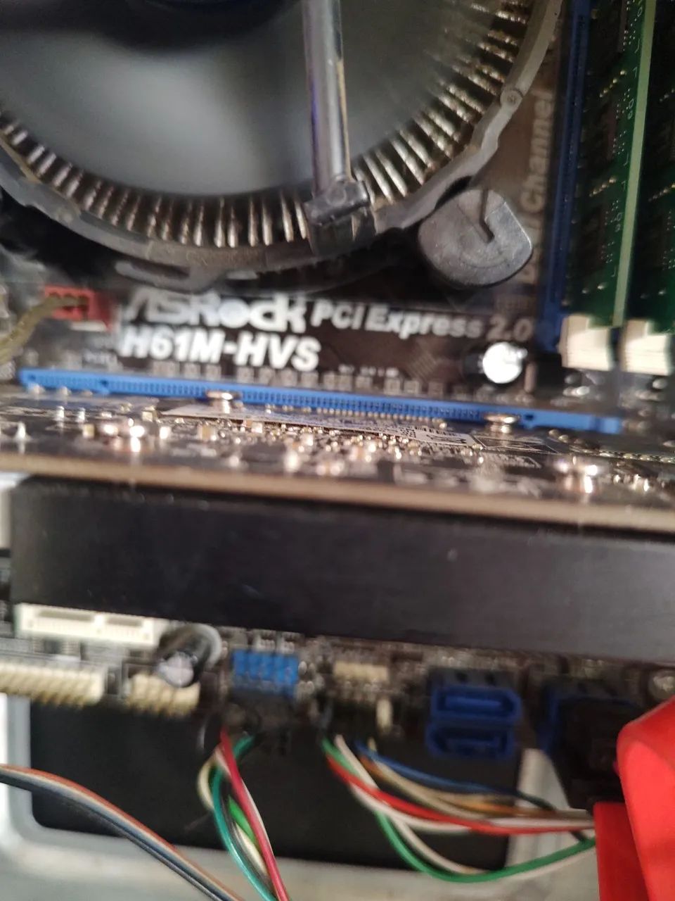 CPU i5 8 gigas com placa de vídeo de 1 giga  - Foto 3