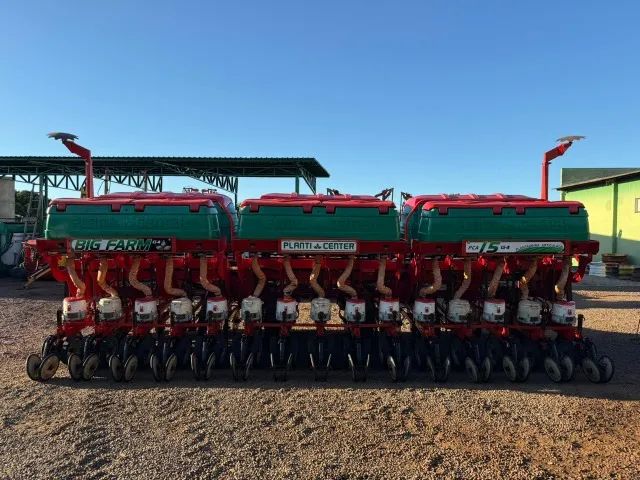 Plantadeira Planti center 15 linhas Big Farm ano 2014 - Foto 2