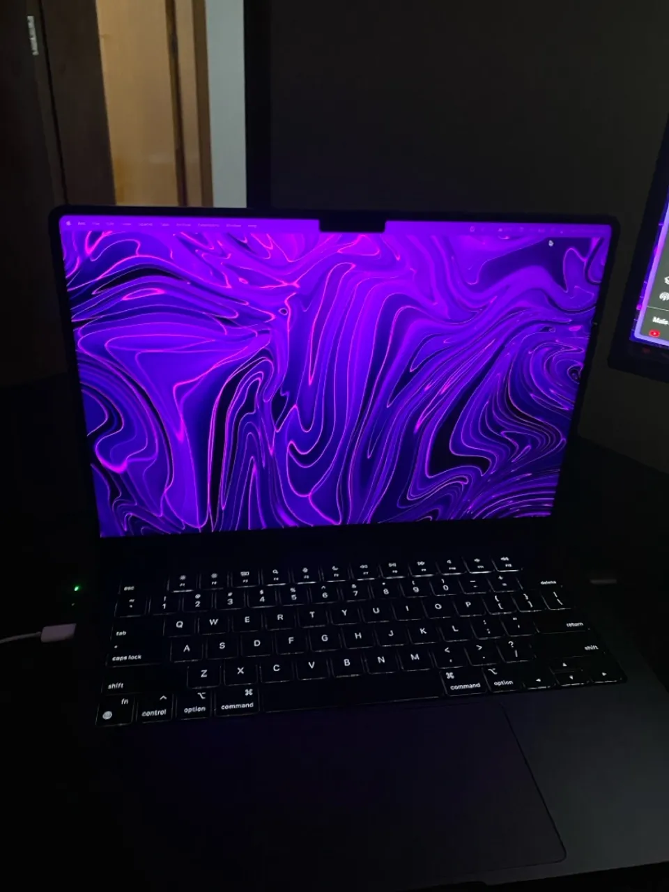 MacBook Pro m3 18gb 512 ssd