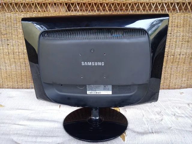 Monitor Samsung SyncMaster 19 polegadas vga DVI widescreen LCD - Foto 6