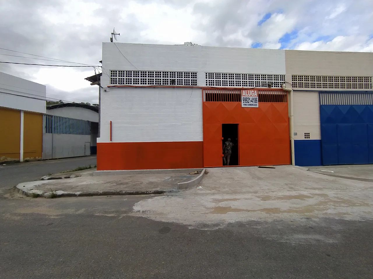 Galpão com 380 m² no Contorno - Cariacica
