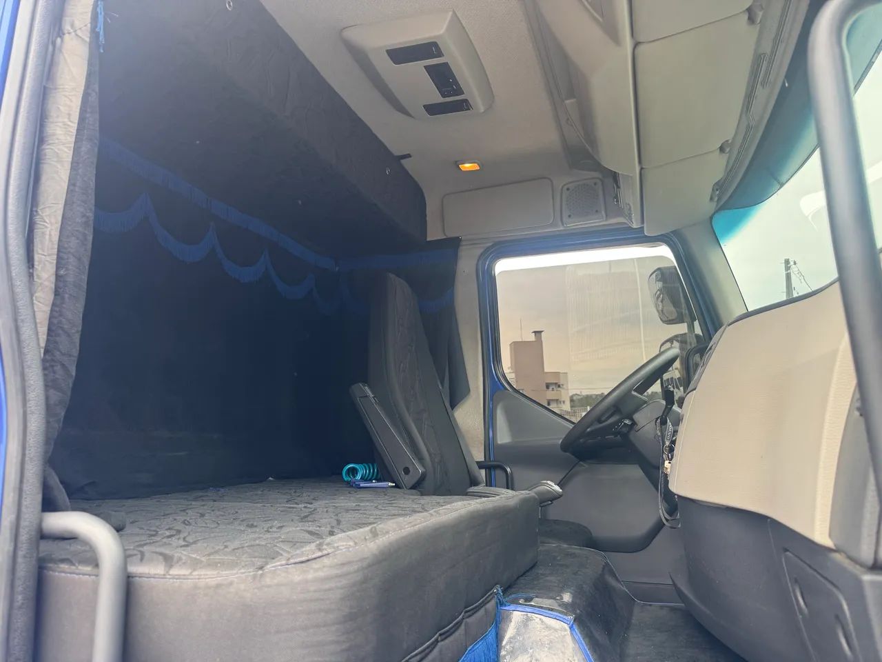 Volvo Vm 330 8x2 Ano 2021 - Foto 8