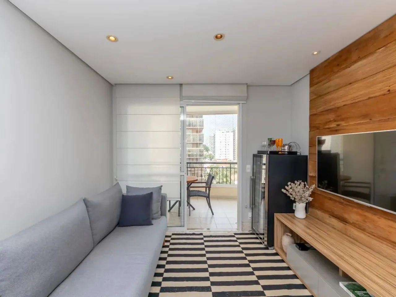Apartamento tipo para venda com 3 quartos, sendo 1 suíte, 86m² - Foto 2