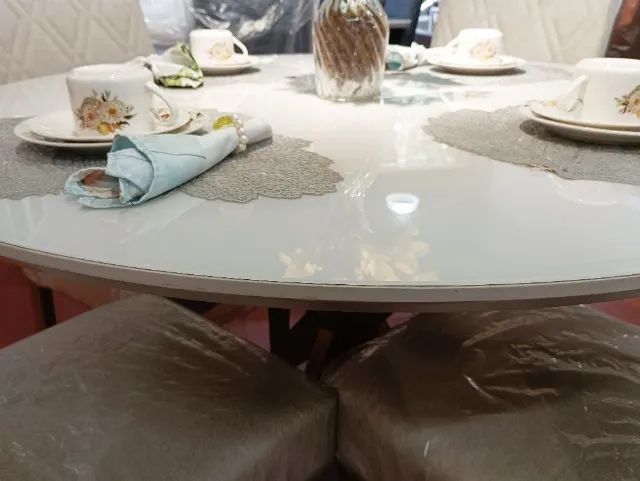 Conjunto de Jantar Mesa Redonda Sofia c/ 04 Cadeiras Bordadas Vitta. - Foto 3