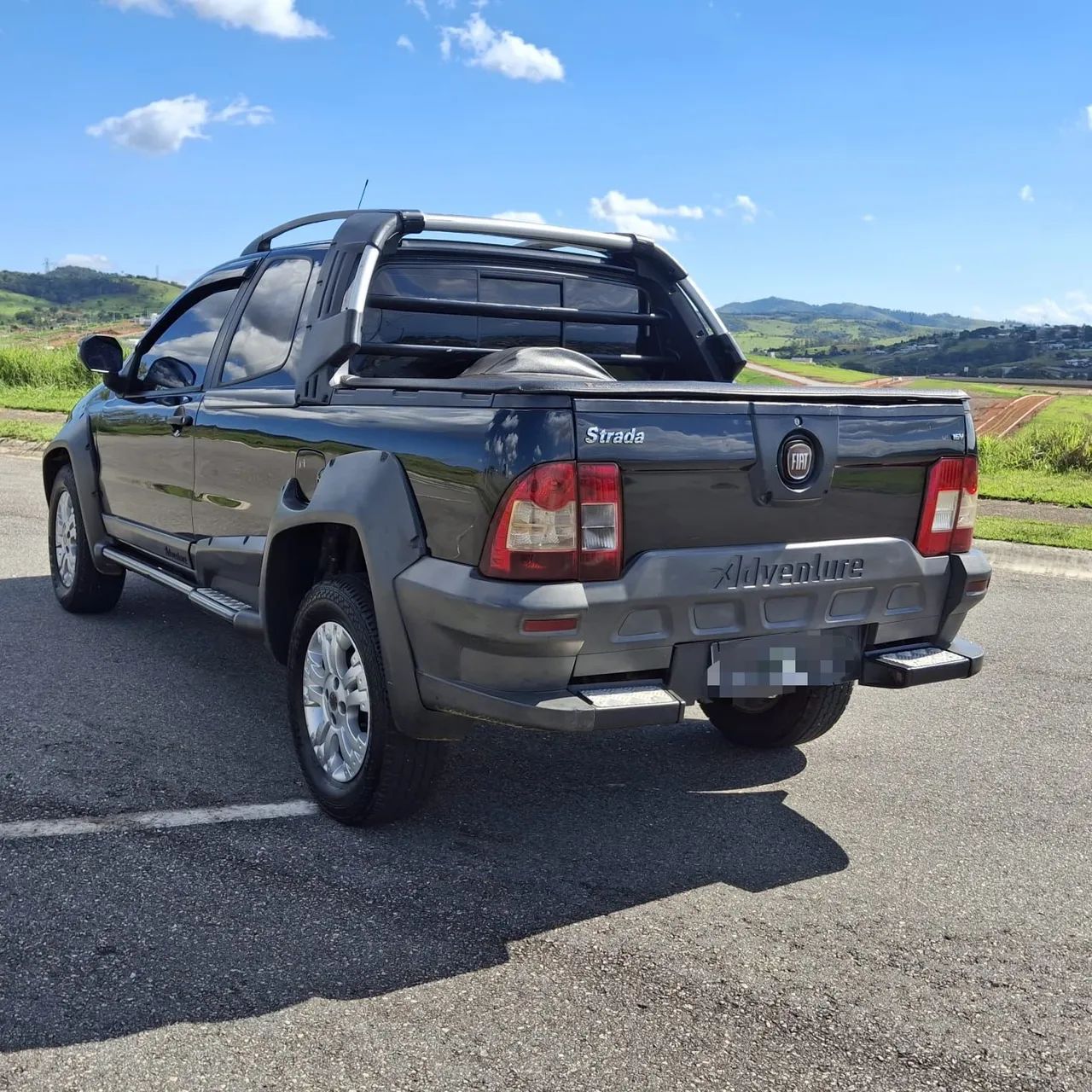 Fiat Strada Adv.1.8 16V Dualogic Flex CD 2012 - Foto 2