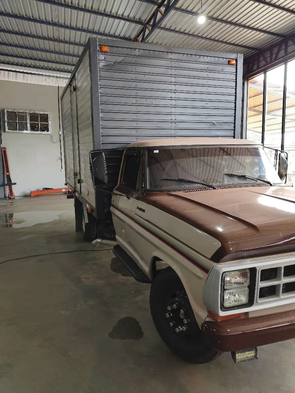 Ford F-4000 3.9 Turbo Intercooler Diesel 2P Manual 1985