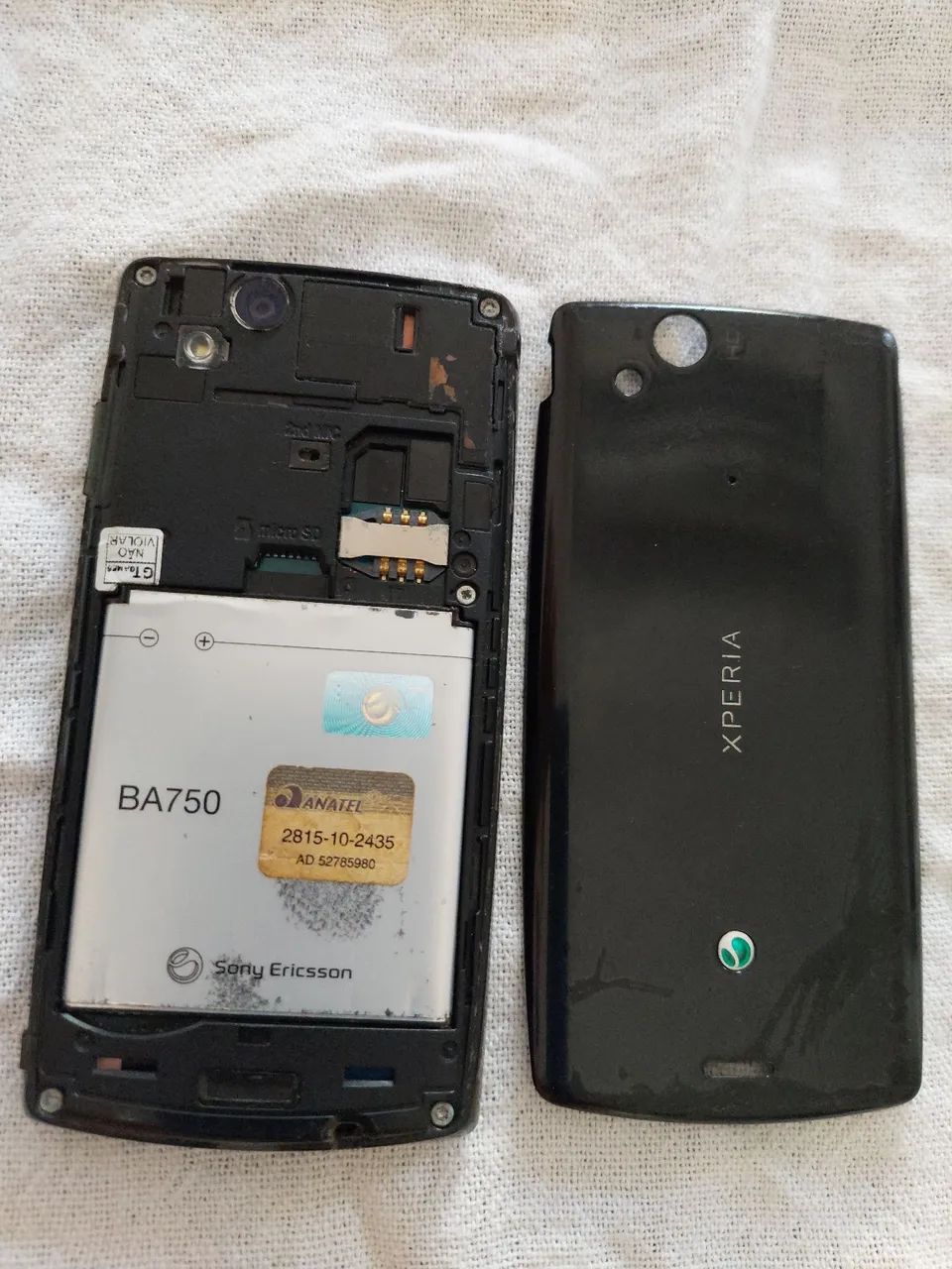 Sony Ericsson Xperia  - Foto 2