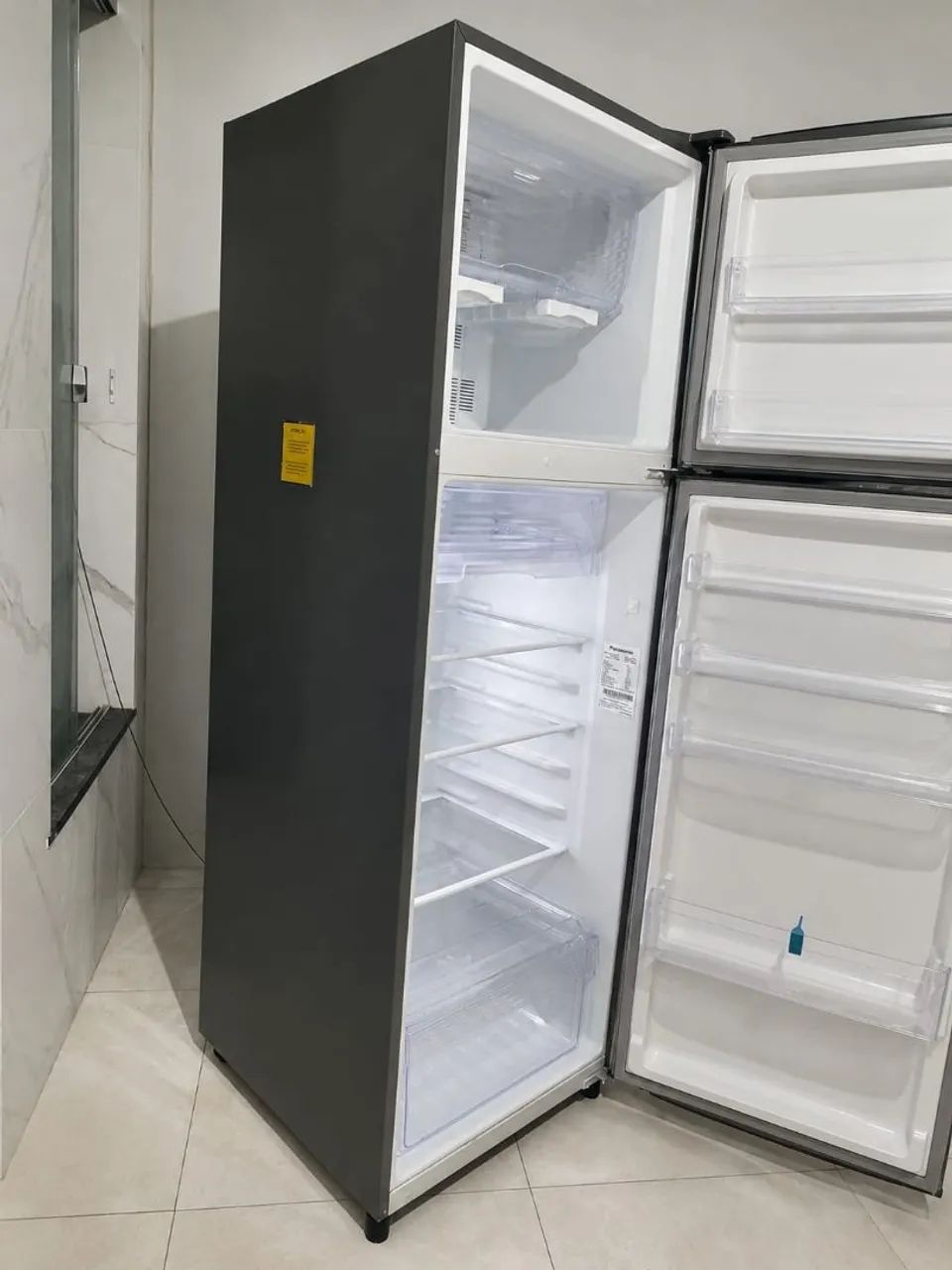 Geladeira Panasonic 