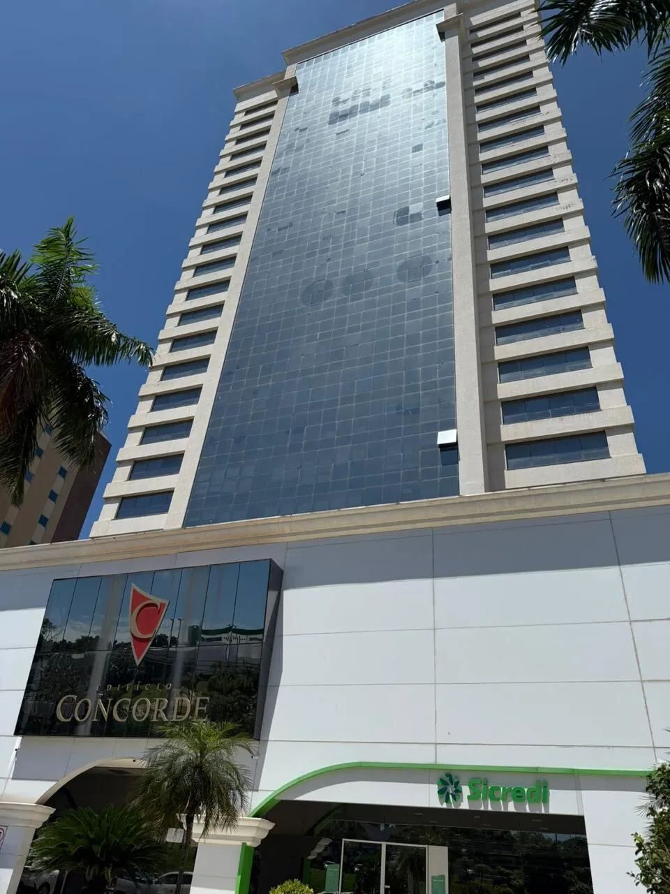 SALA COMERCIAL MOBILIADA À VENDA OU LOCAÇÃO | EDIFÍCIO CONCORDE  CUIABÁ/MT
