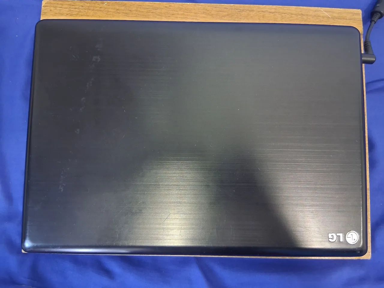 Notebook LG ( Obs: só funciona com o carregador conectado ) - Foto 3