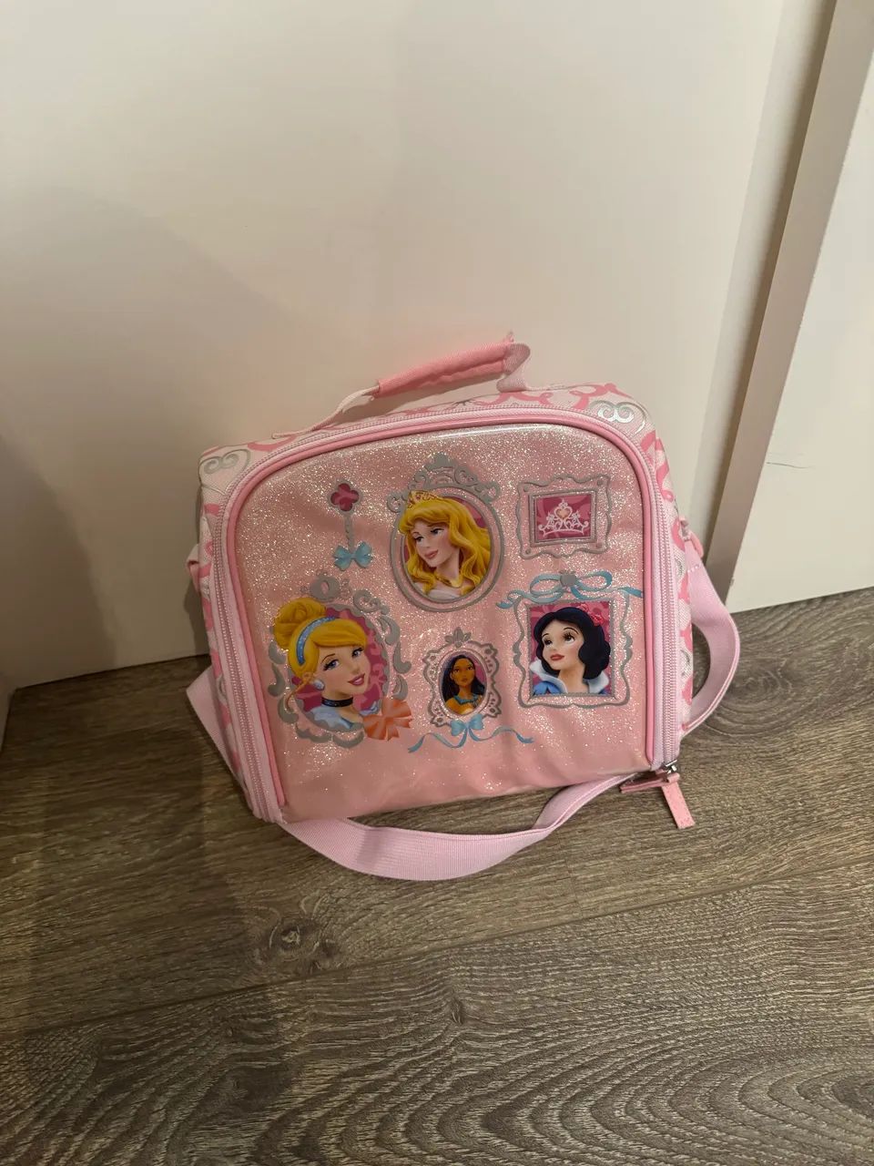 Bolsa Lancheira Princesas Disney Original - Rosa com Alça Transversal