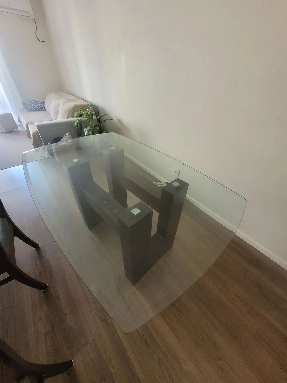 Mesa de jantar com tampo de vidro - Foto 4