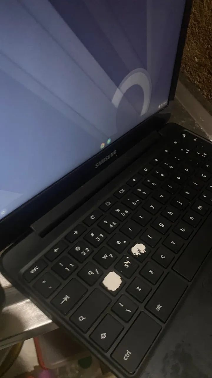 Notebook Samsung chorne  - Foto 5