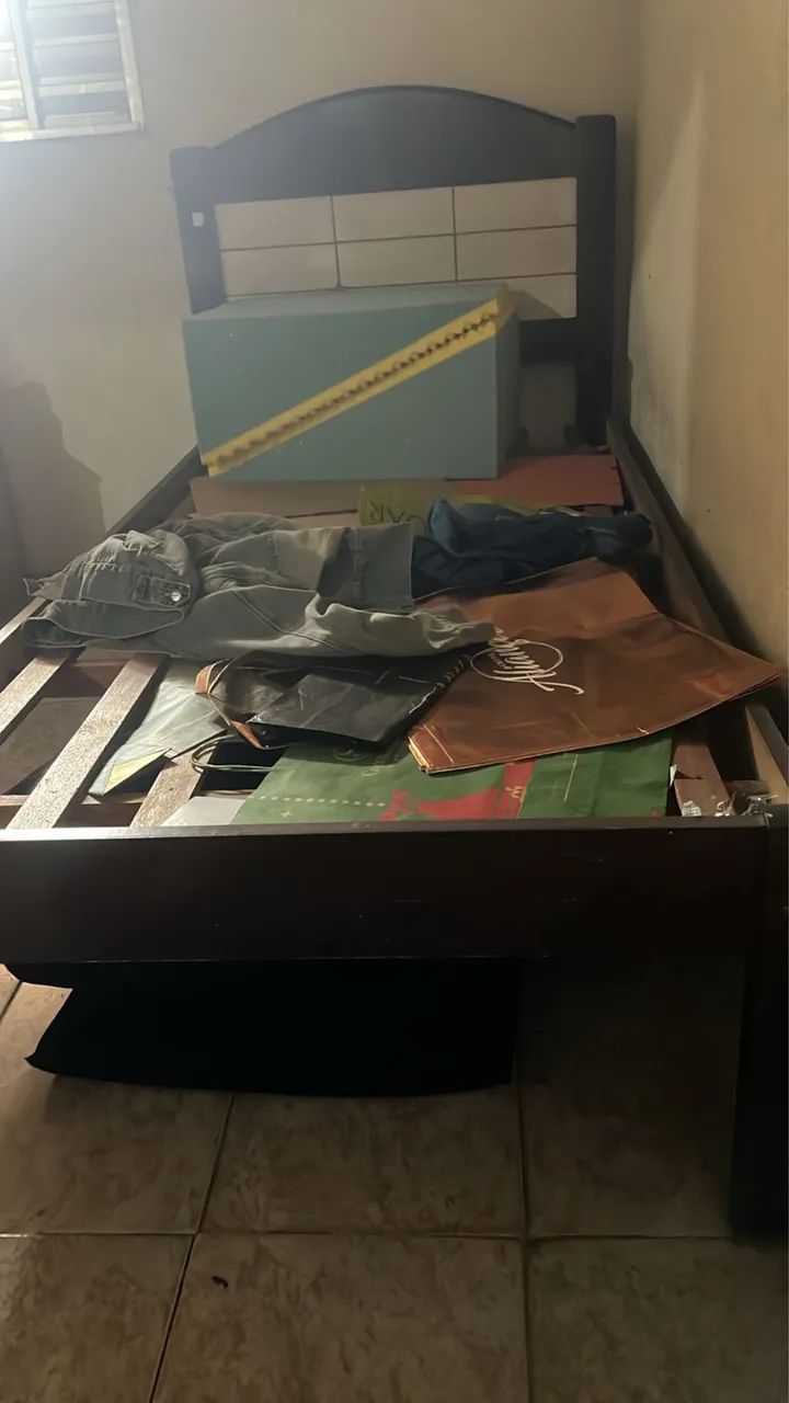 Cama de solteiro 