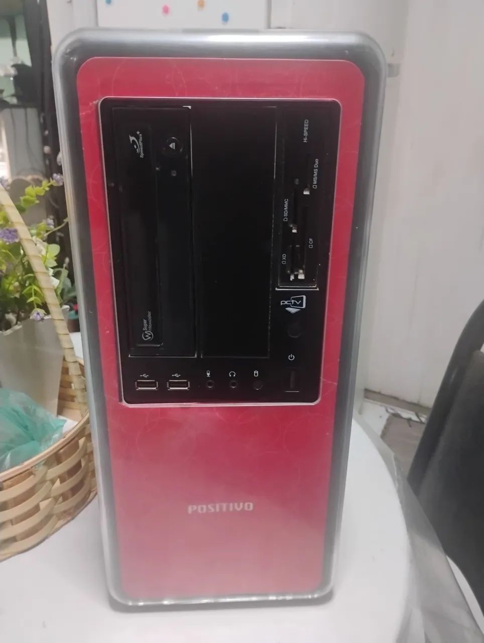 Lindo gabinete com DVD.. perfeito estado de conservação  - Foto 2