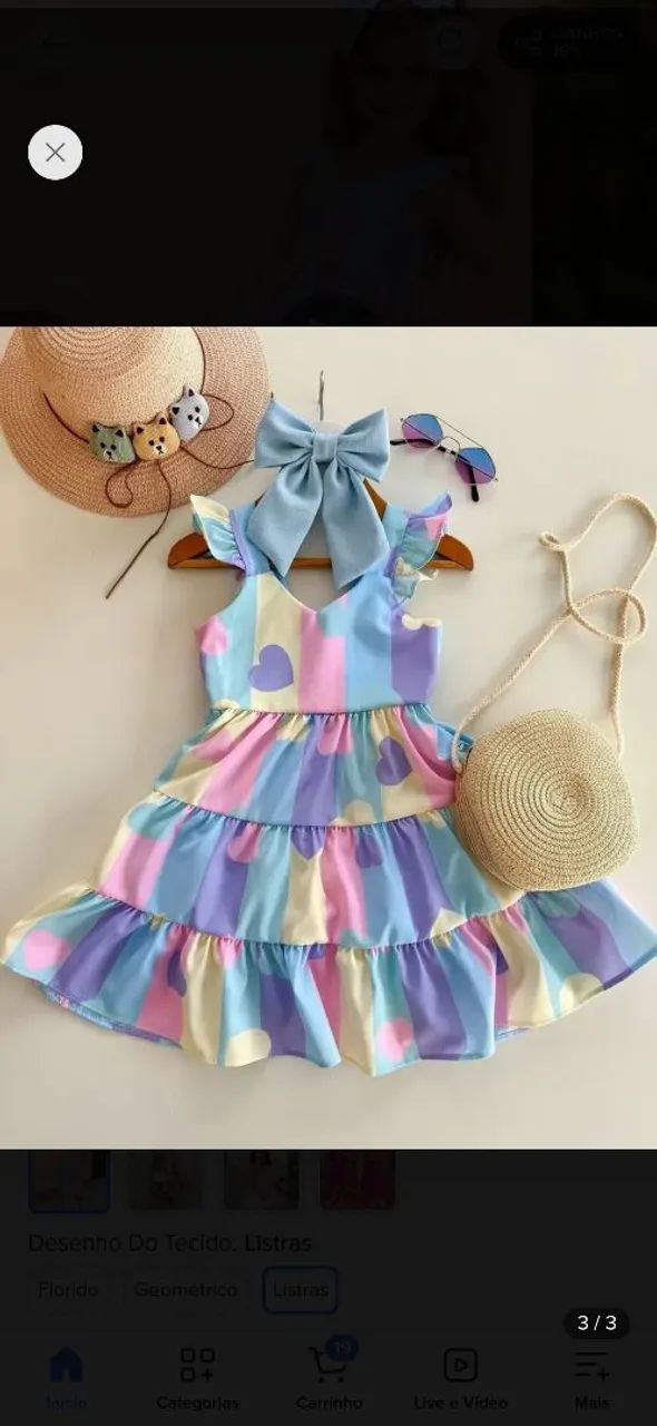 Vestido infantil multicolorido. 