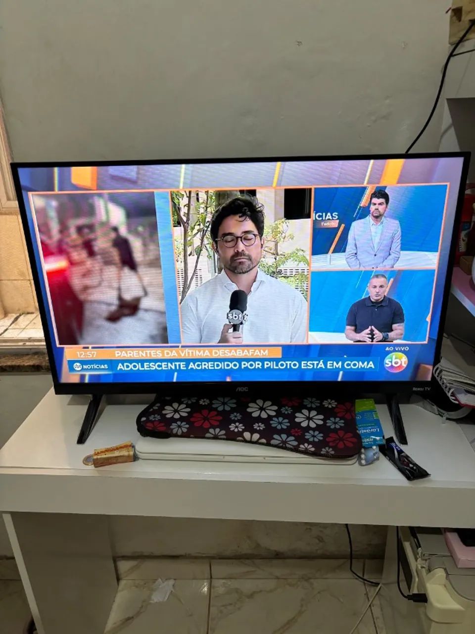 Tv AOC 32 POLEGADAS SMART SISTEMA ROKU - Foto 2