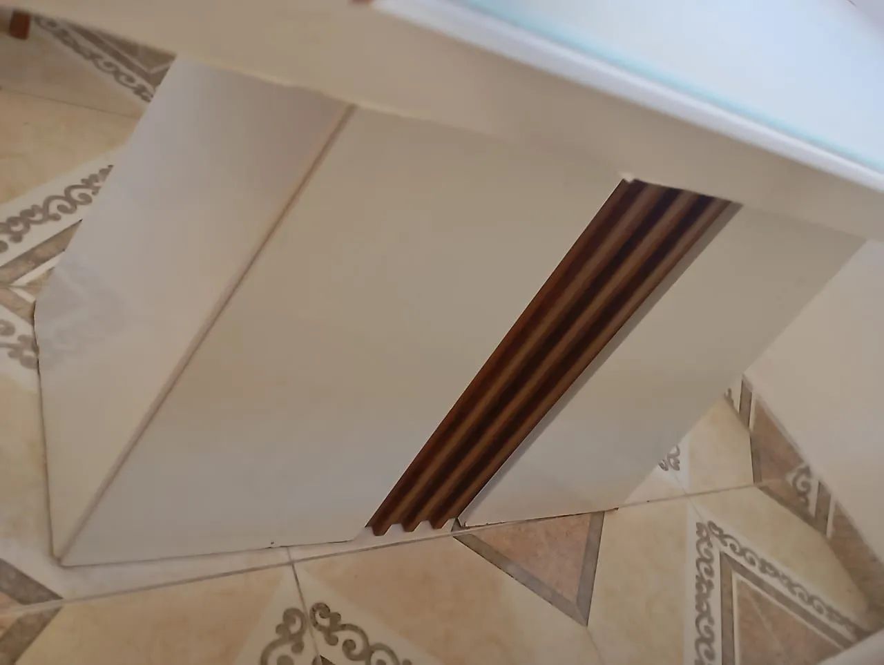 Vendo mesa com 6 cadeiras  - Foto 5