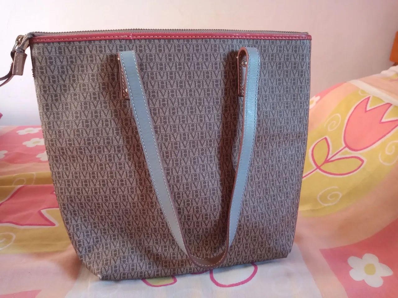 Bolsa Victor Hugo  - Foto 2