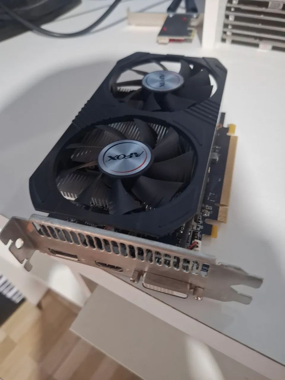 Vendo placa de vídeo amd rx 550 4gb  - Foto 3