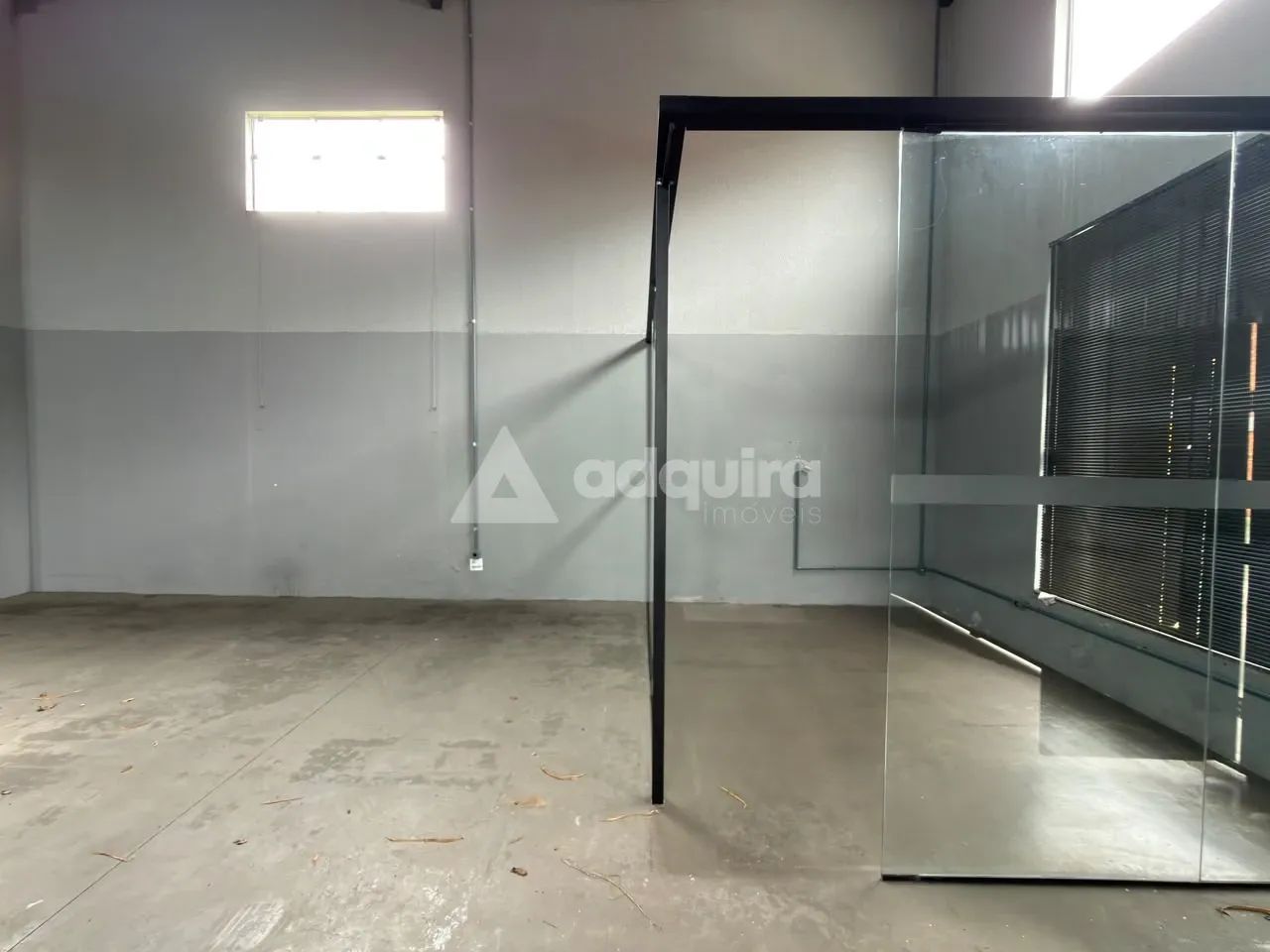 Amplo Barracão Comercial com Mezanino na Nova Rússia - Foto 4