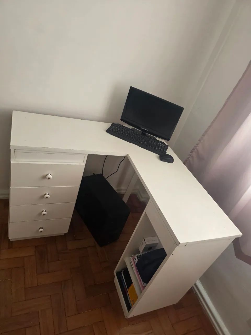 Escrivaninha em L, com gaveteiro - Foto 2