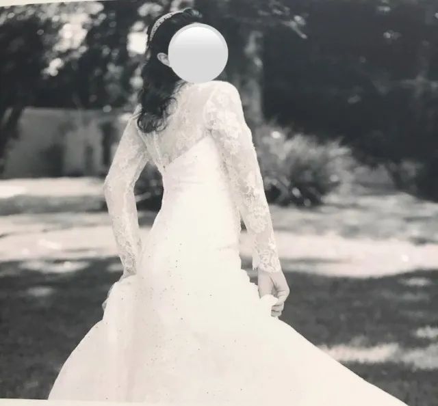 VESTIDO DE NOIVA DE RENDA CHANTILLY FRANCESA E CRISTAIS SWAROVSKI - Foto 3