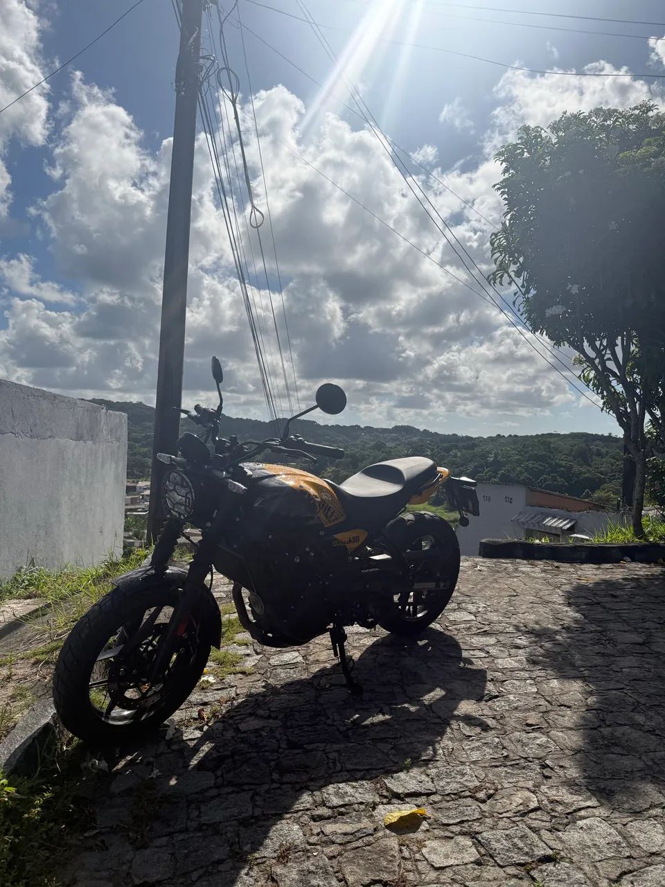 Guerrila 450 Royal Enfield  - Foto 4
