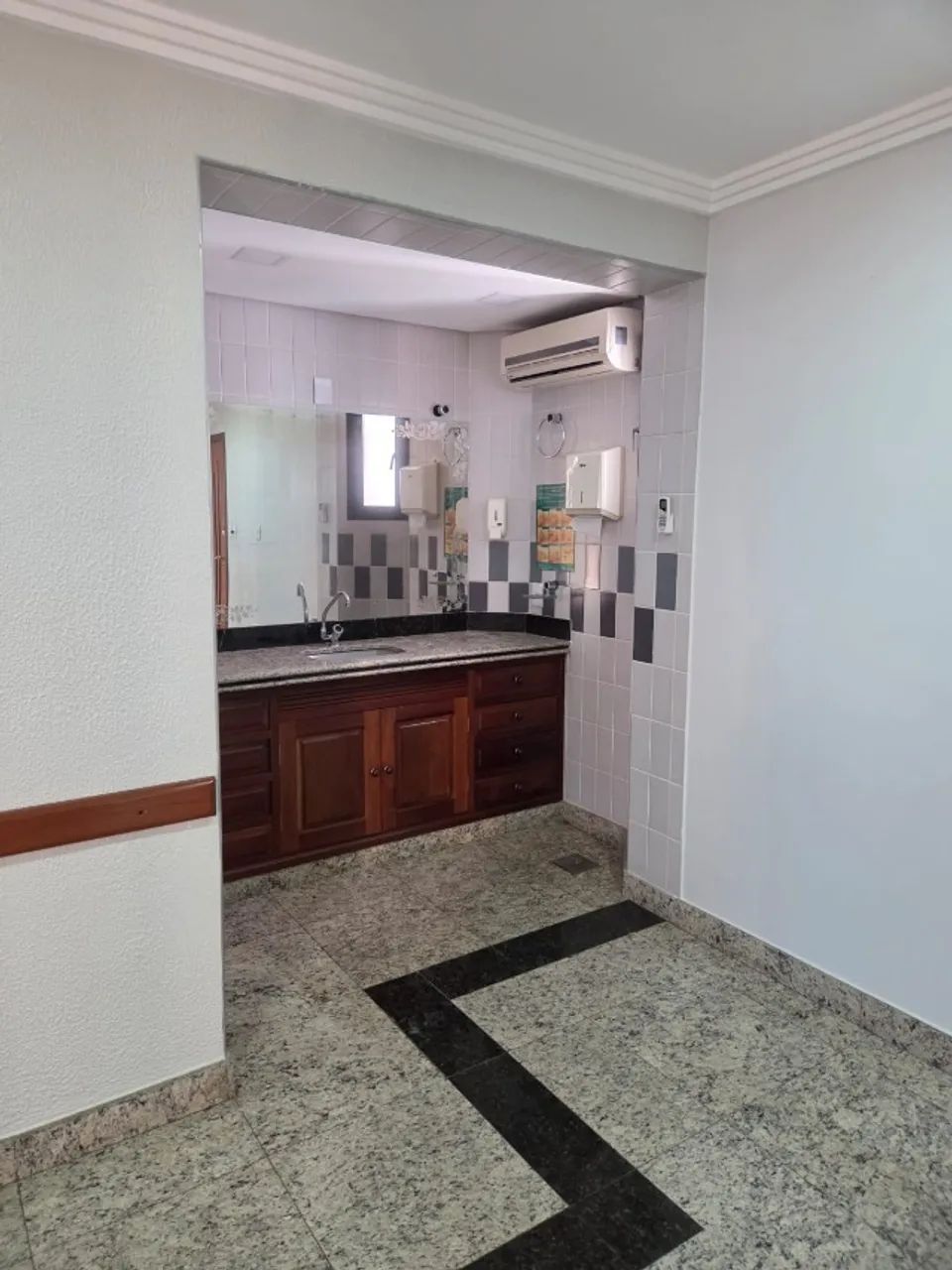 Consultório no centro de Varginha - Foto 5