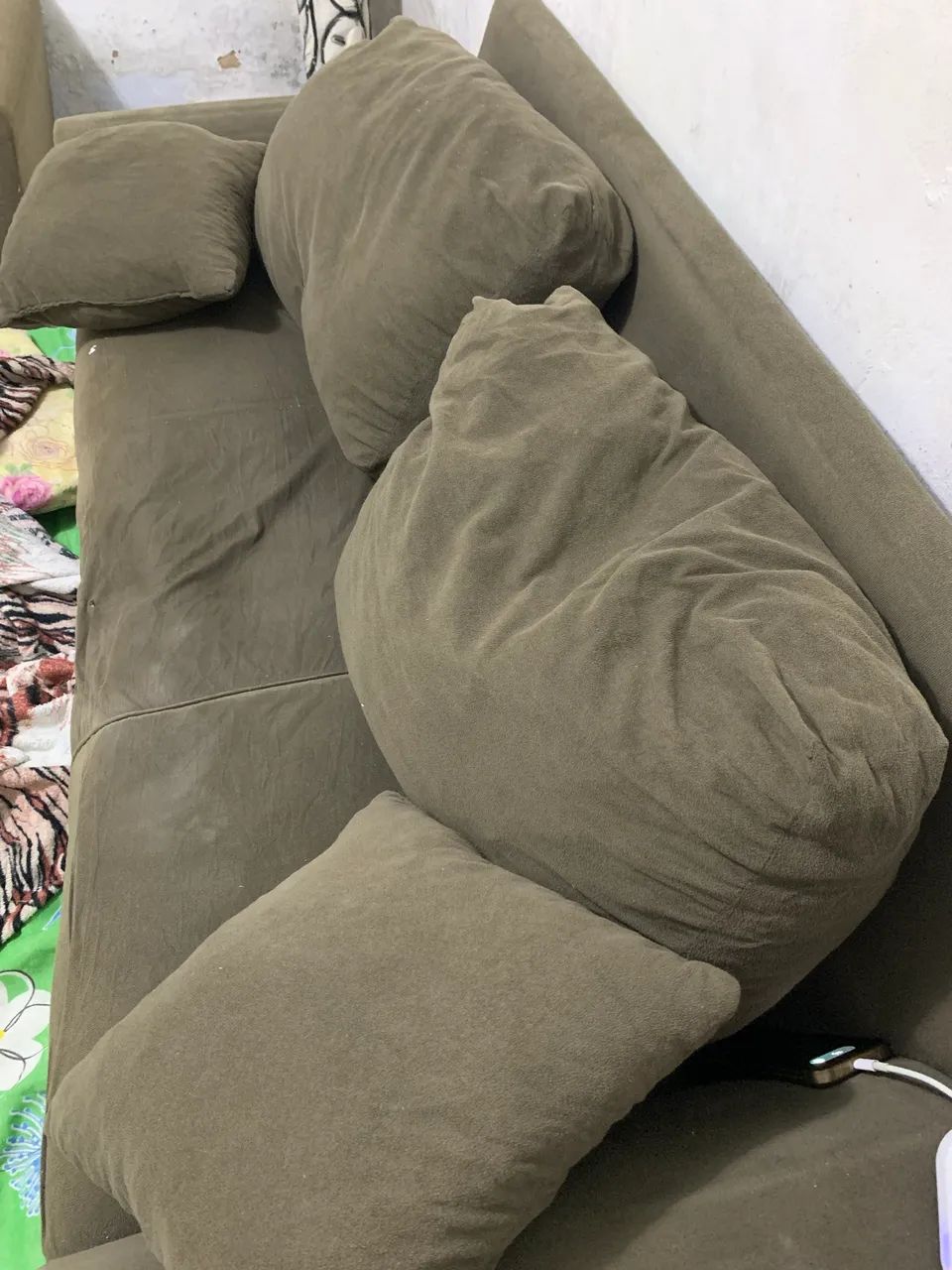 2 Sofás 2 e 3 Lugares - Conjunto por R$250