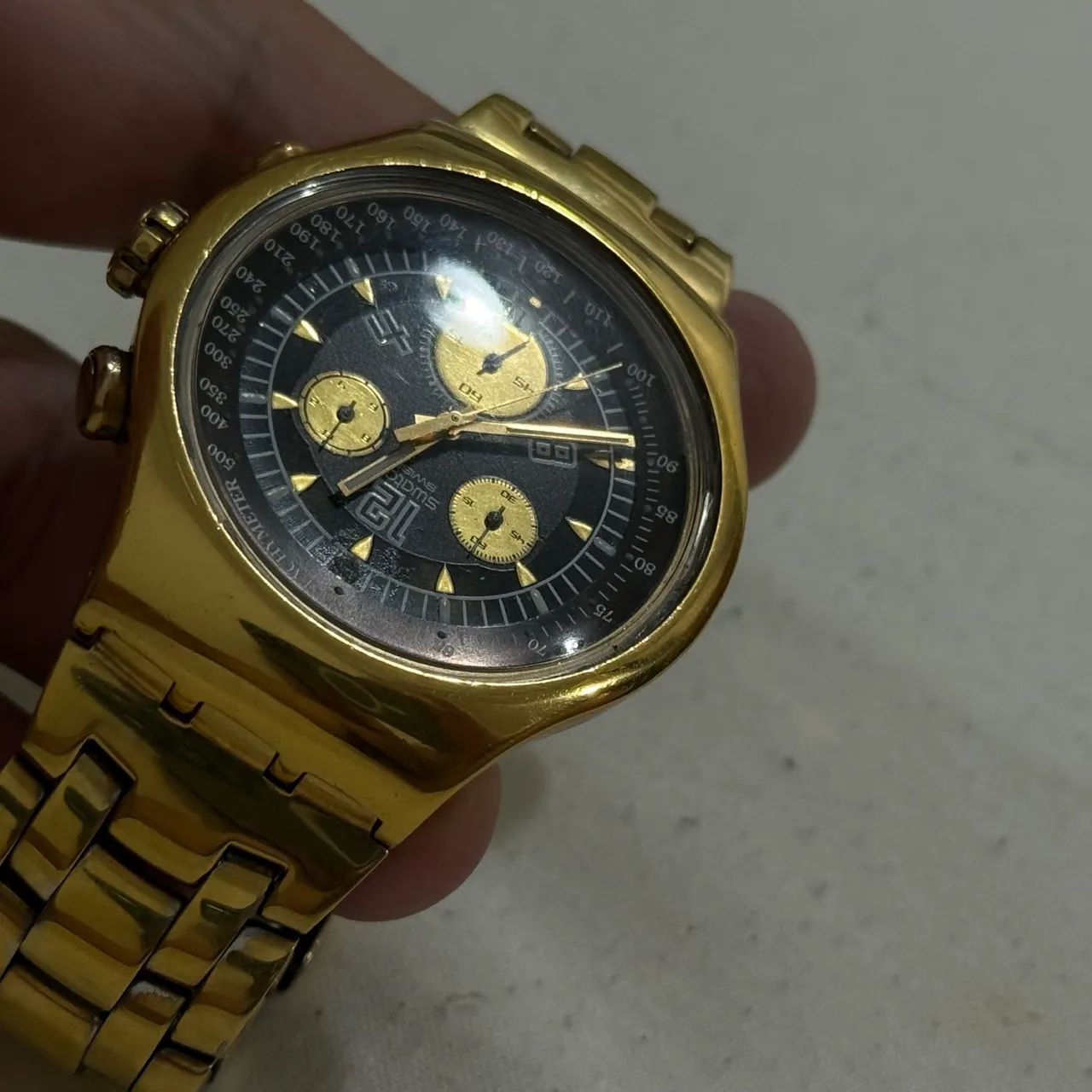 Relógio Swatch irony 47mm dourado  - Foto 3