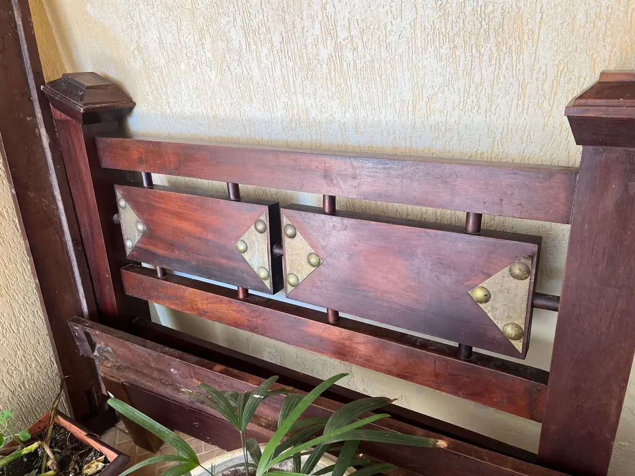 Cama casal madeira maciça 