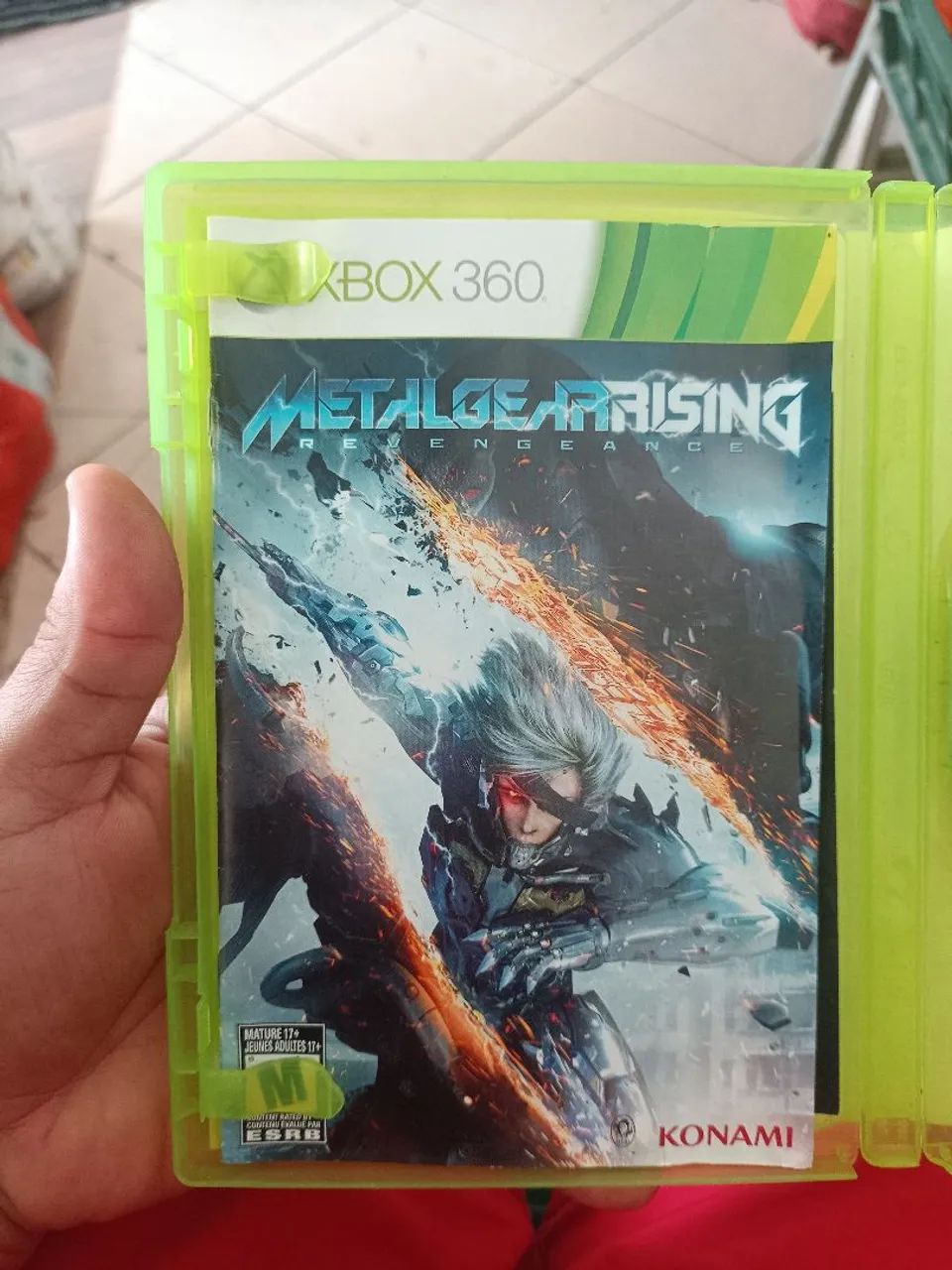 JOGO PARA XBOX 360 ORIGINAL METALGEAR RISING REVENGEANCE - Foto 4
