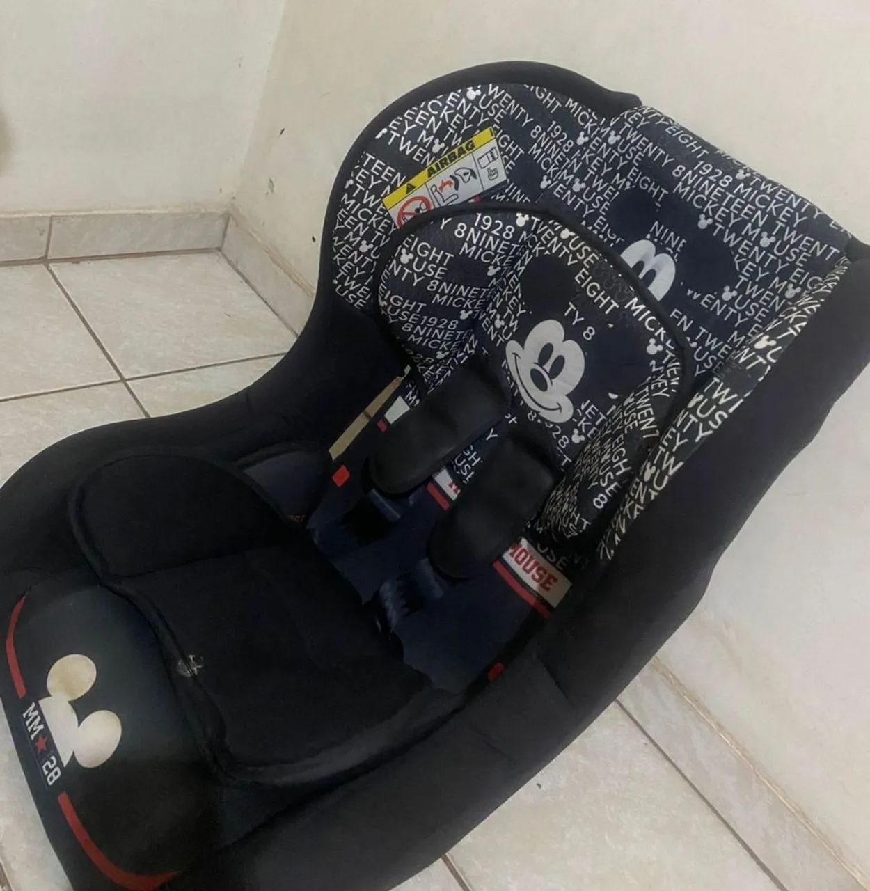 Vendo cadeirinha para carro 250 