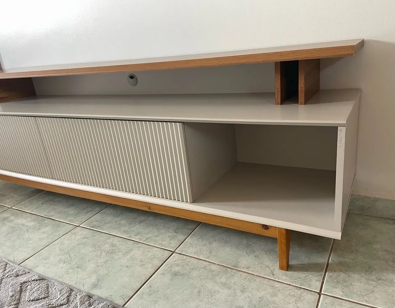 Vendo Rack de tv em perfeito estado, sem avarias - Foto 2