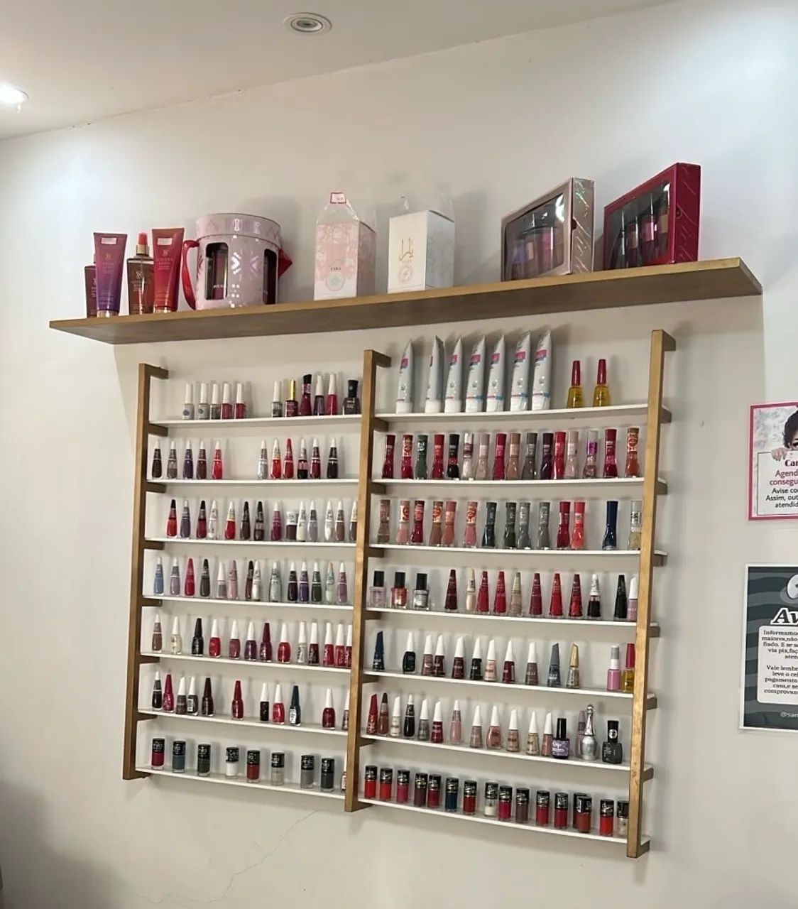 Expositor de esmalte 