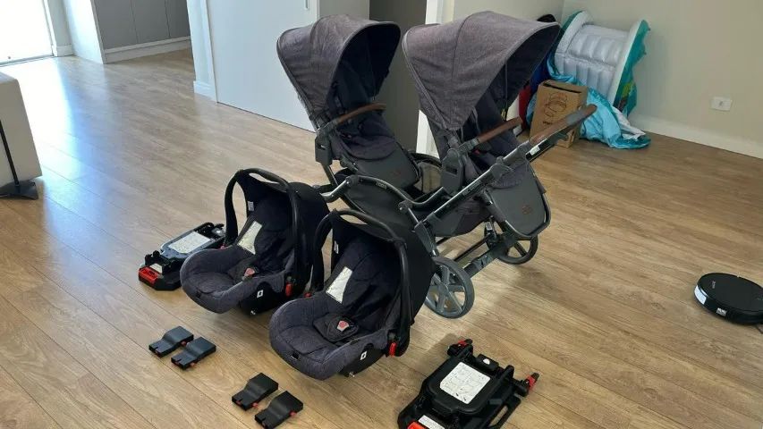 Carrinho Gêmeos ABC Design Zoom + 2 Risus + 2 Bases Isofix