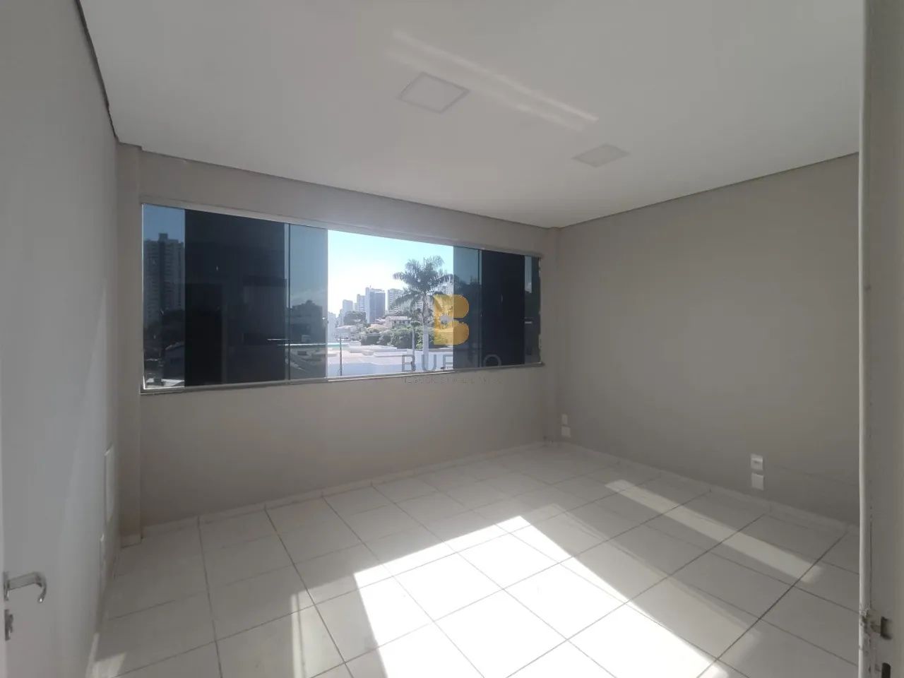 SALA COMERCIAL em CUIABÁ - MT, CENTRO-SUL