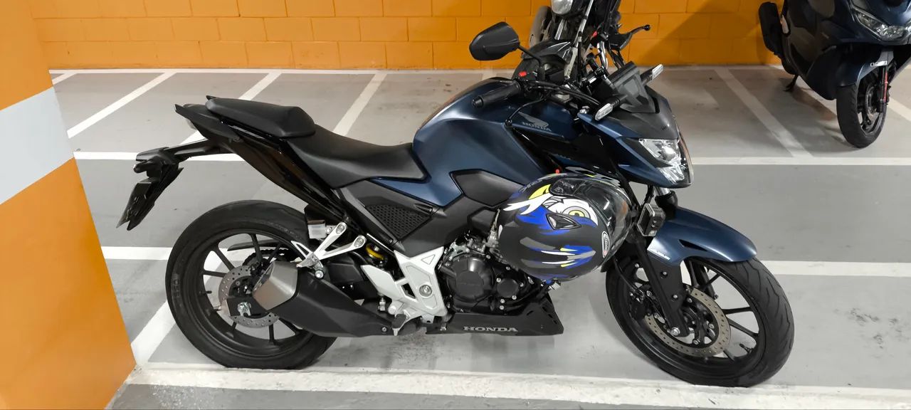 CB300F ABS 2025 muito nova