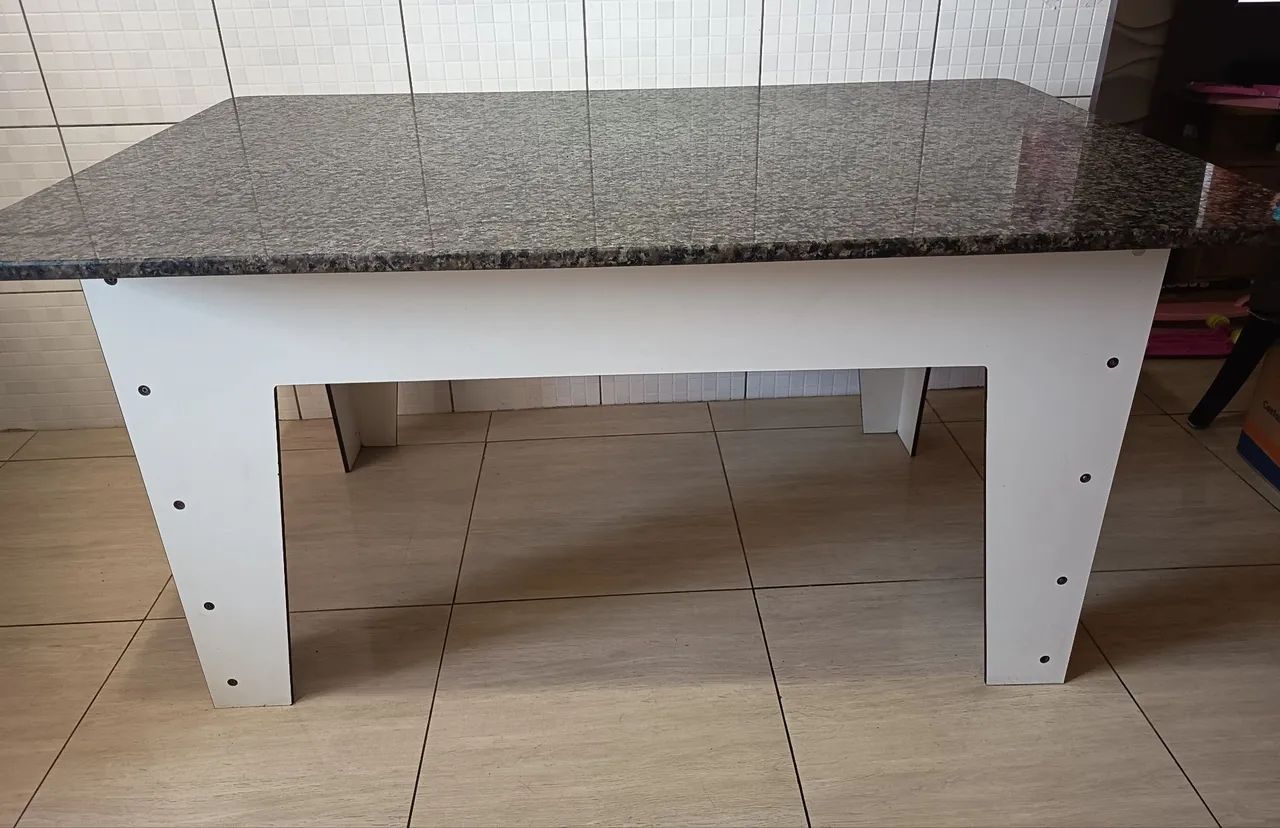 Mesa com tampa de mármore  - Foto 2