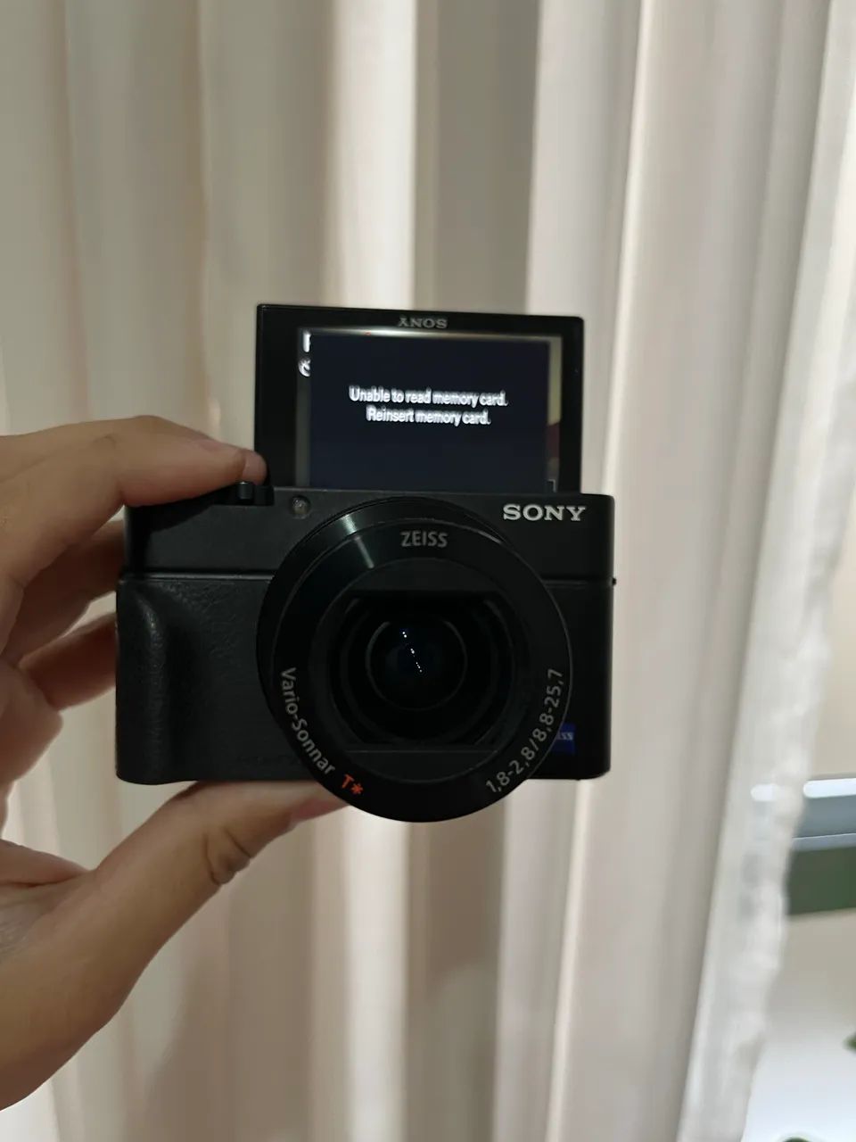 Camera Sony DSC-RX100 III