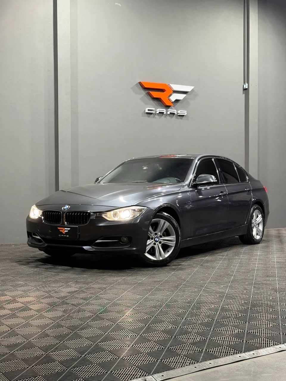 BMW 320I A 2.0 Turbo/activeflex 16V 184cv 4P 2013