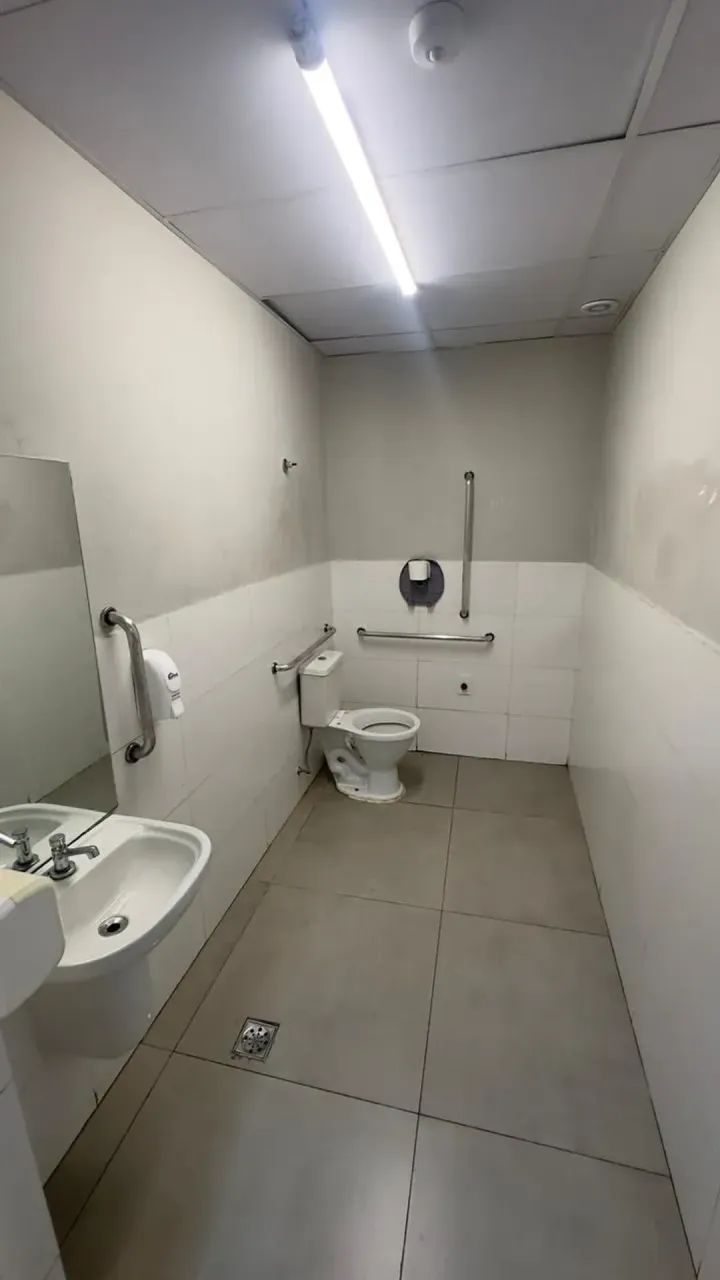 Aluga-se salão comercial com estacionamento próximo ao shopping internacional - Foto 4