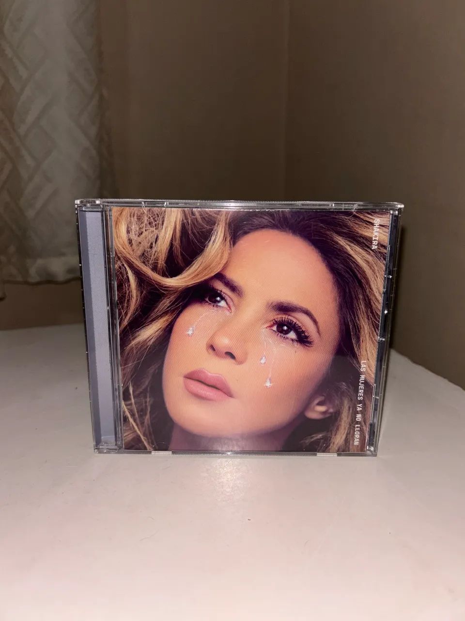 CD Shakira - Las Mujeres Ya No Lloran (importado)