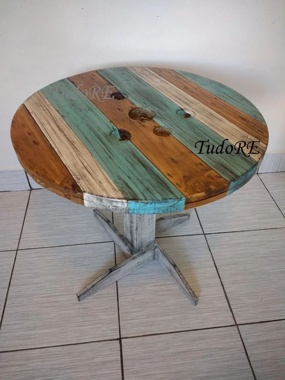 Mesa de palete rústica artesanal 