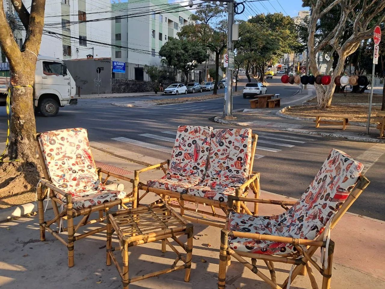 Conjunto de cadeira de bambu