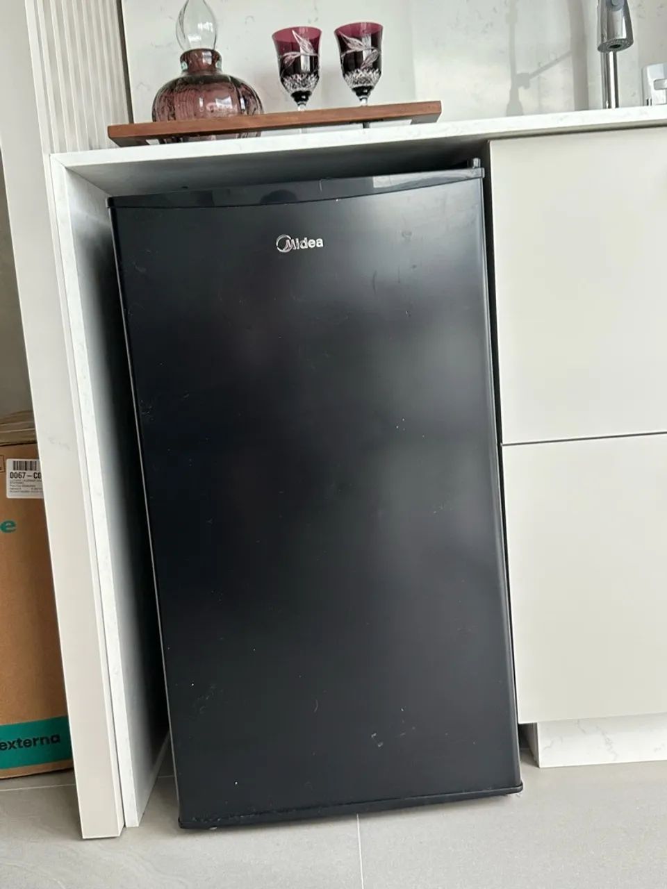 Frigobar Midea