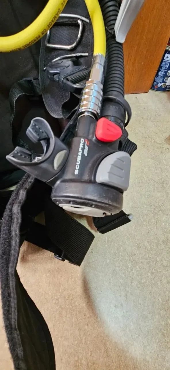 Colete Para Mergulho Knighthawk + Octopus Air2 Scubapro Lg Preto (Usado) - Foto 4