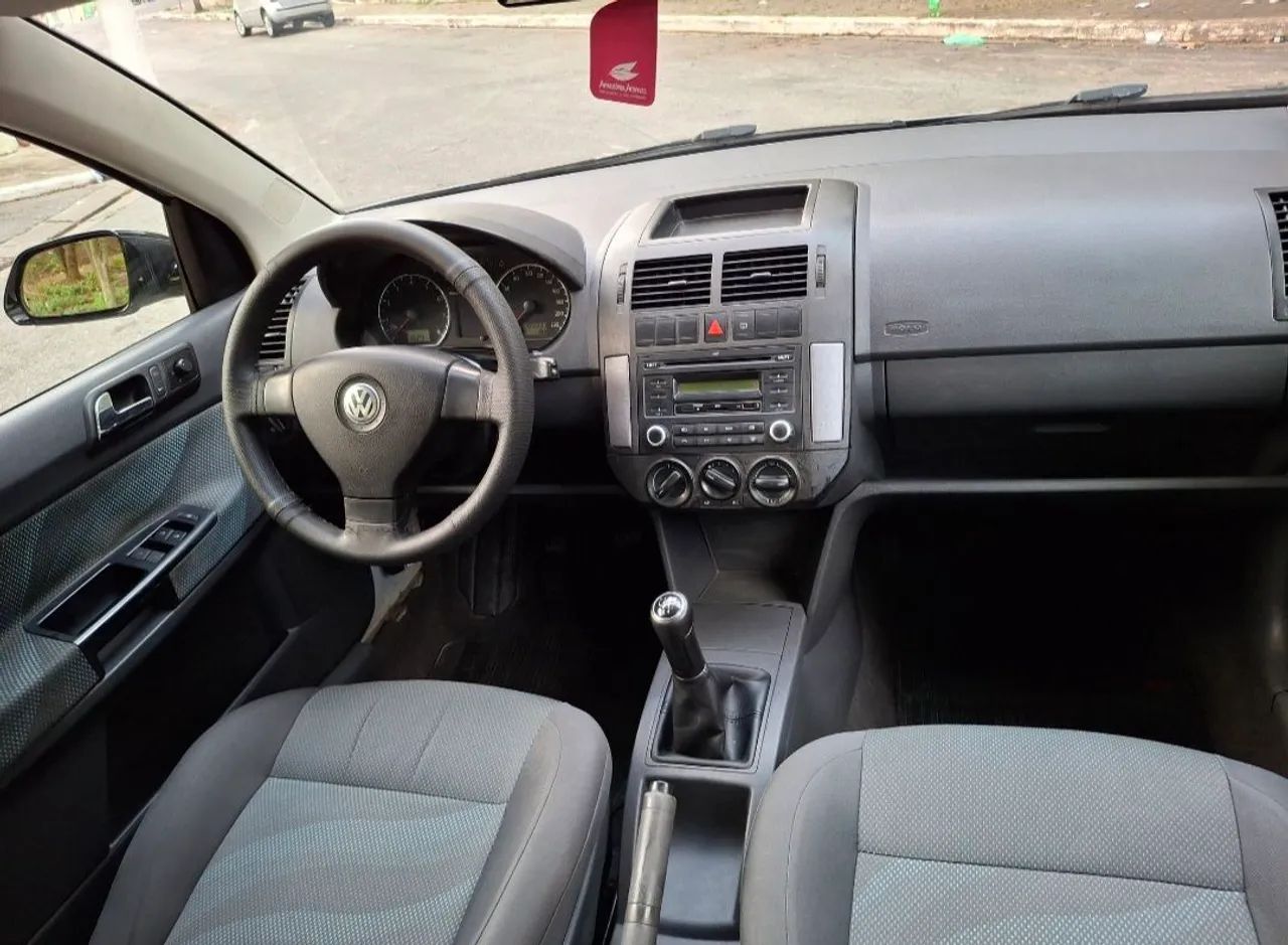 Volkswagen Polo Sedan 1.6 Mi Total Flex 8V 4p, foto 15 de 20